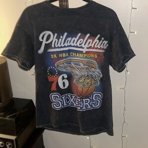 Philadelphia Sixers basketball tee